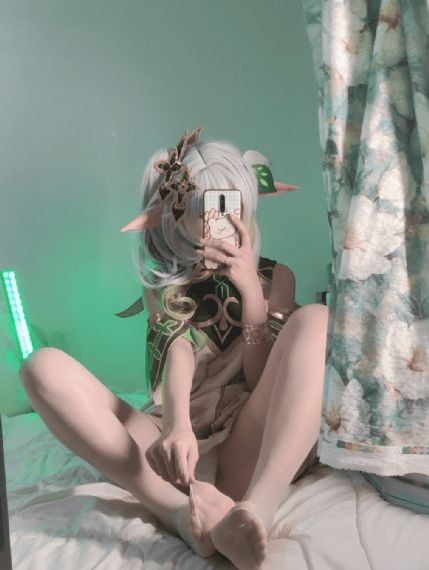 两男两女互换日B_BD英语电影免费在线