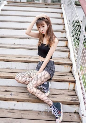 亚洲精品日韩专区在线观春_高清完整版免费全集免费观看